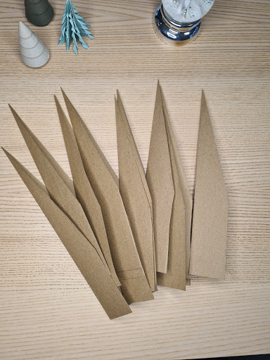 2020 11 29 17 - Weihnachtsdeko aus Papier